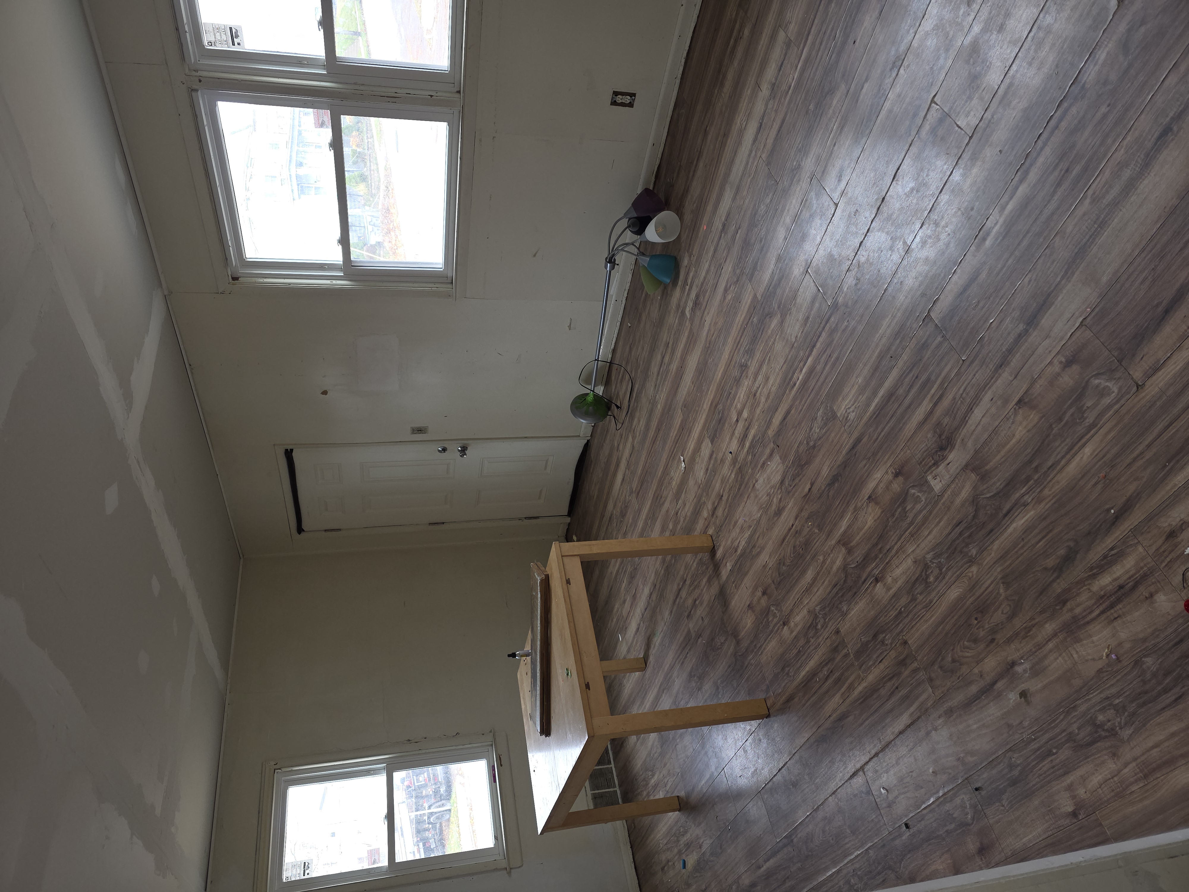 Living room before turnover